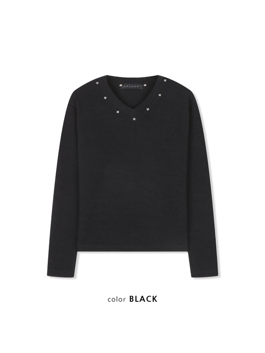 Star Stud V-Neck Ribbed Knit BLACK フロントスタイル