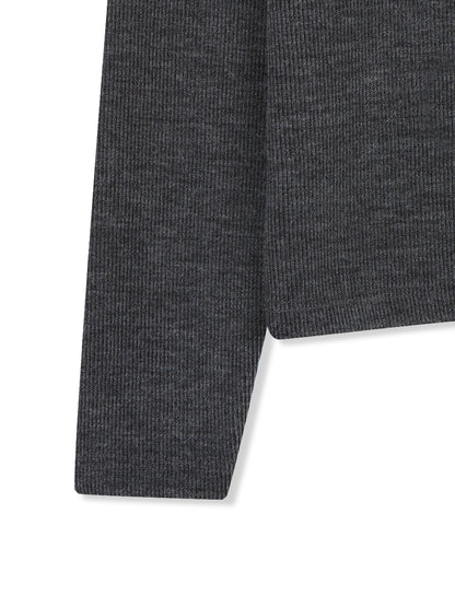 Star Stud V-Neck Ribbed Knit 袖口・裾ディテール