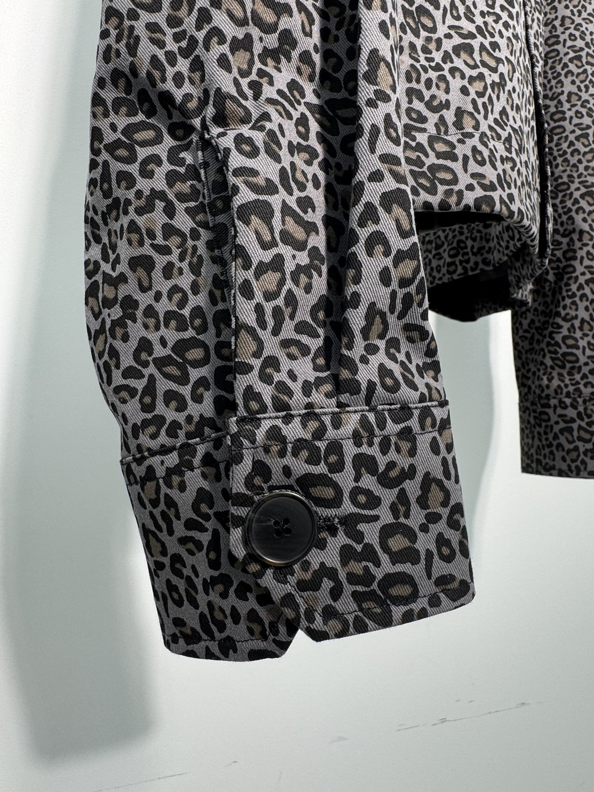 Viva Leopard Crop Jacket