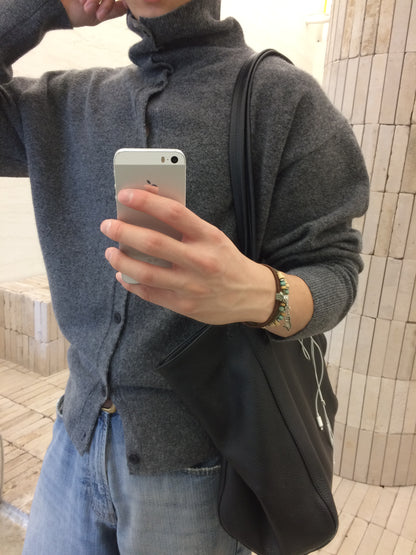 Stand Collar Button Cardigan CHARCOAL 着用