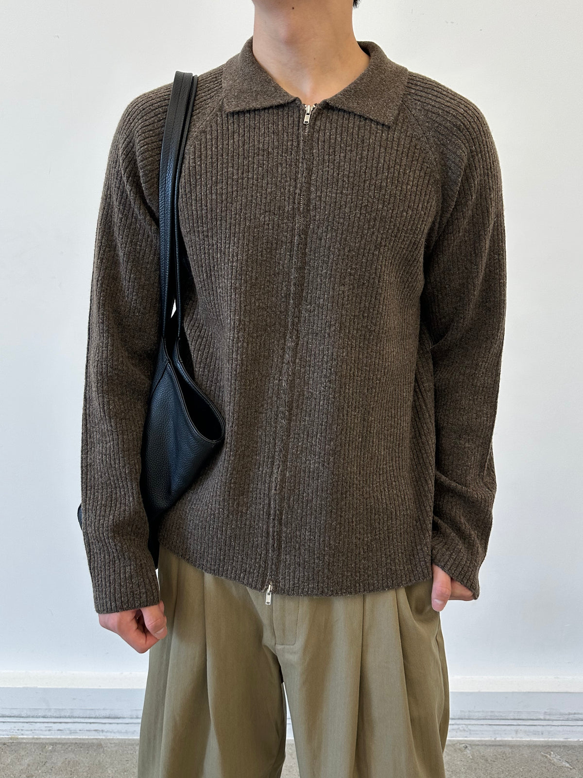 Collar Zip-Up Rib Knit Cardigan BROWN 着用1