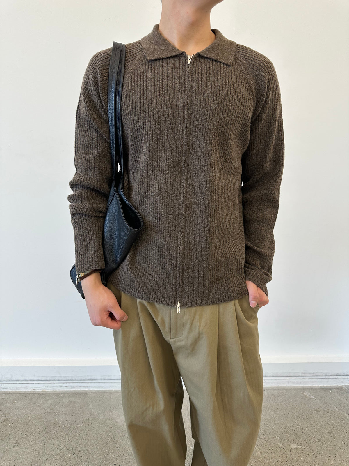 Collar Zip-Up Rib Knit Cardigan BROWN 着用2