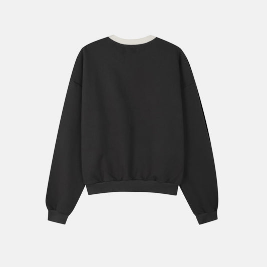 THE DEN Logo Contrast Neck Sweatshirt