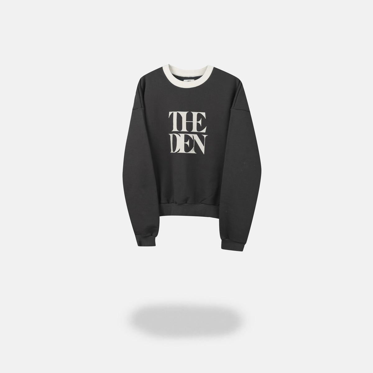THE DEN Logo Contrast Neck Sweatshirt