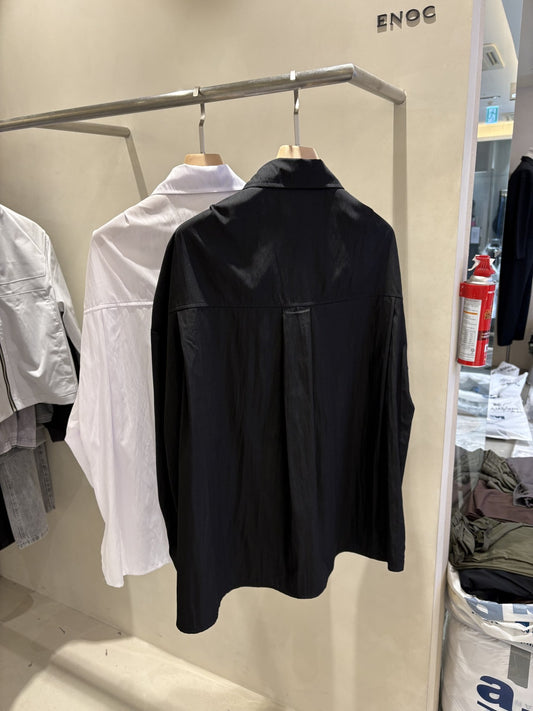 Tuck Loose Fit Shirt IVORY BLACK back