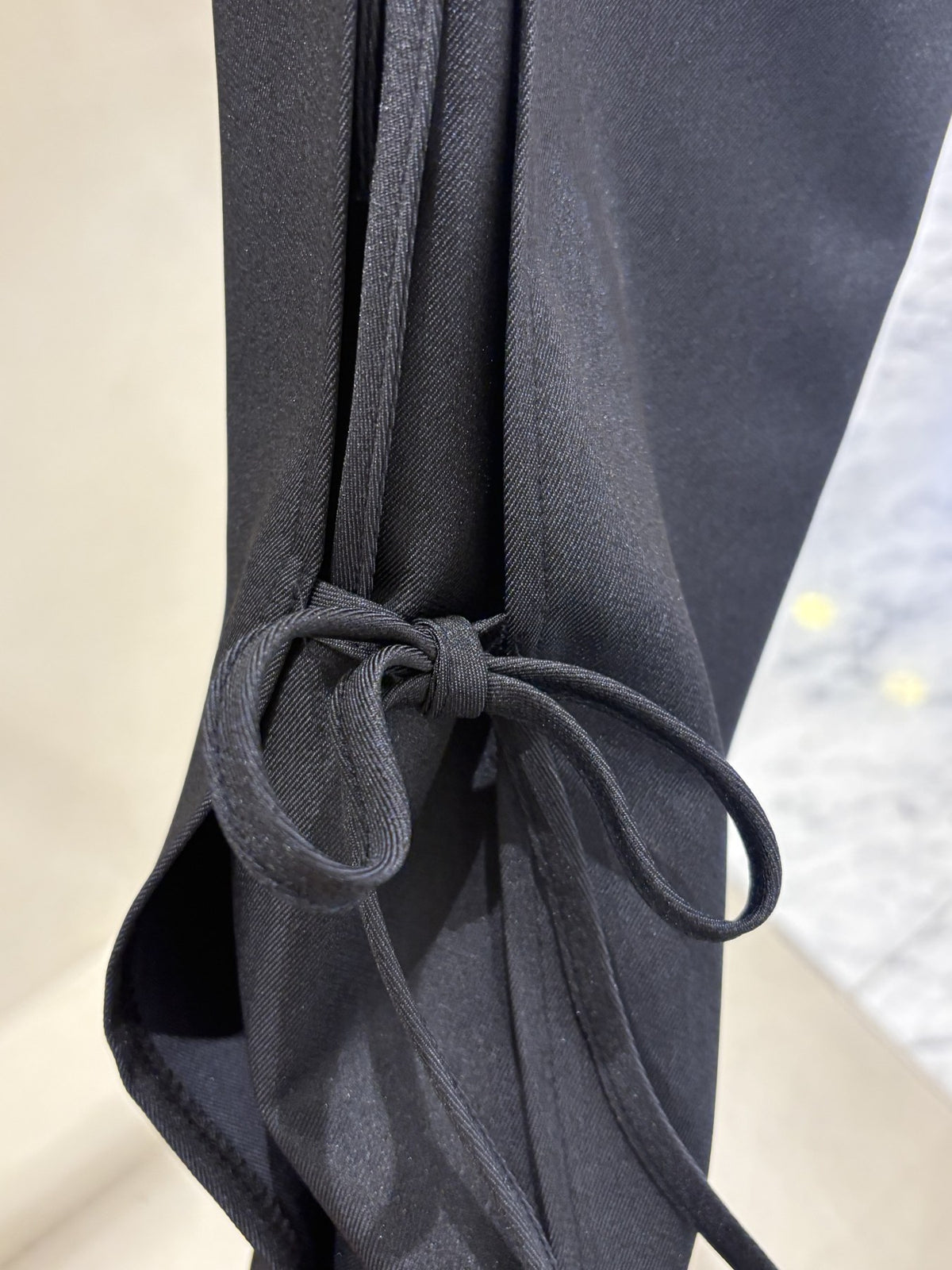 Hakama Jacket sleeve tie detail