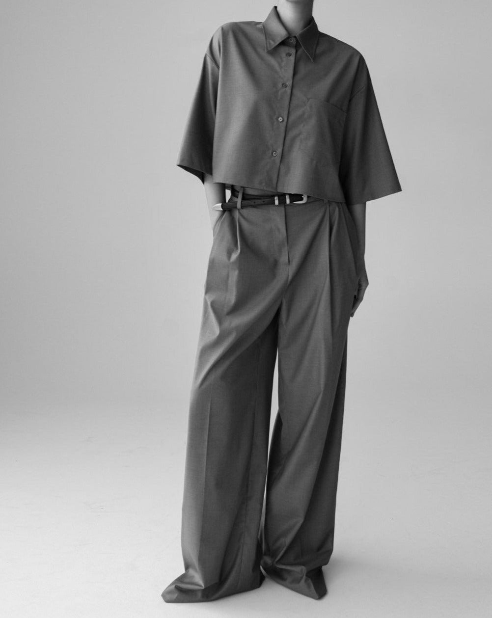 【PAPERMOON ペーパームーン】SS / Side Pleated Pin - Tuck Wide Trousers
