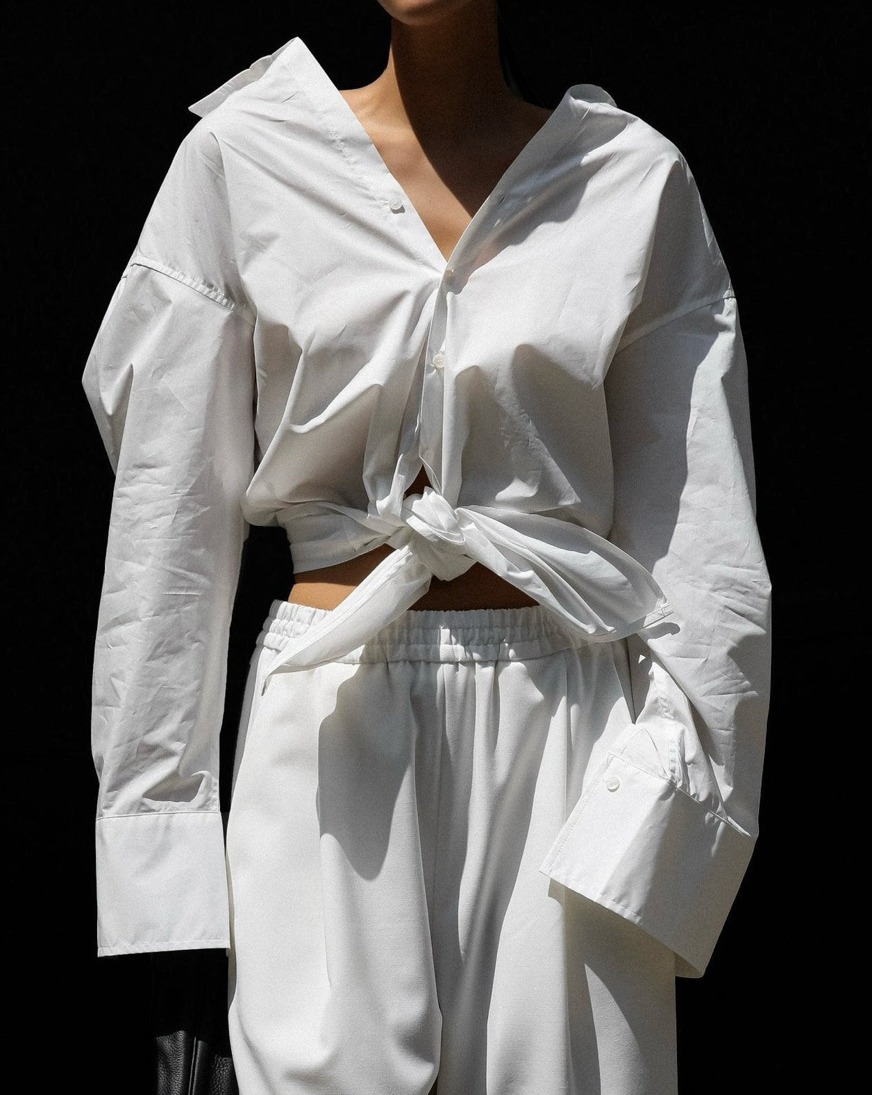 【PAPERMOON 페이퍼 문】SS / Maxi Knot Detail Cotton Button Down Blouse