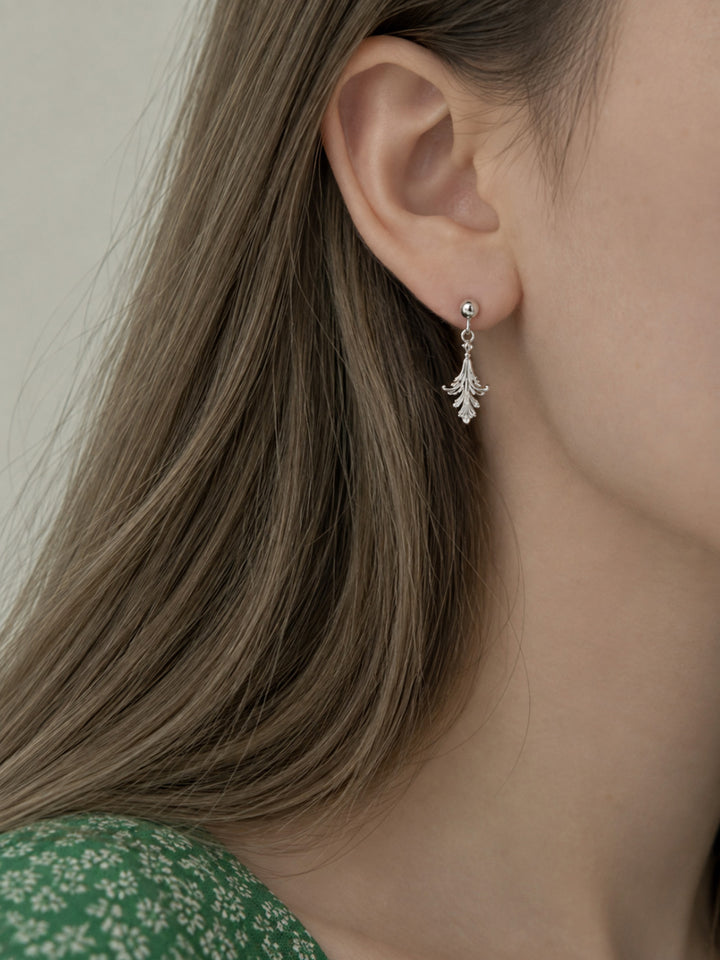 Lily Earring