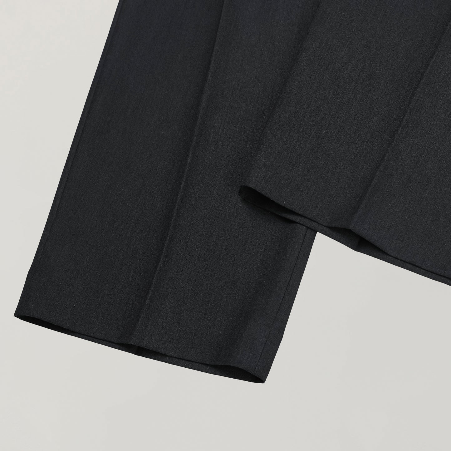 Tono Wide Slacks - hem detail