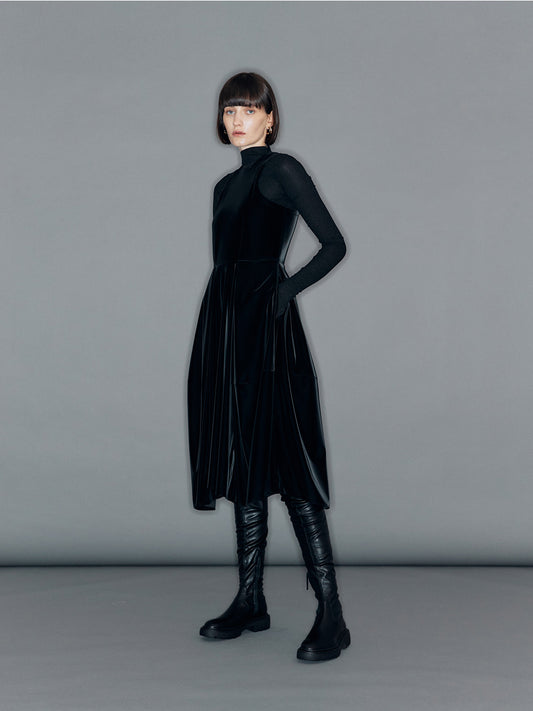 韓国レディース フェイクレザー ドレス ARIK ボリュームシルエット