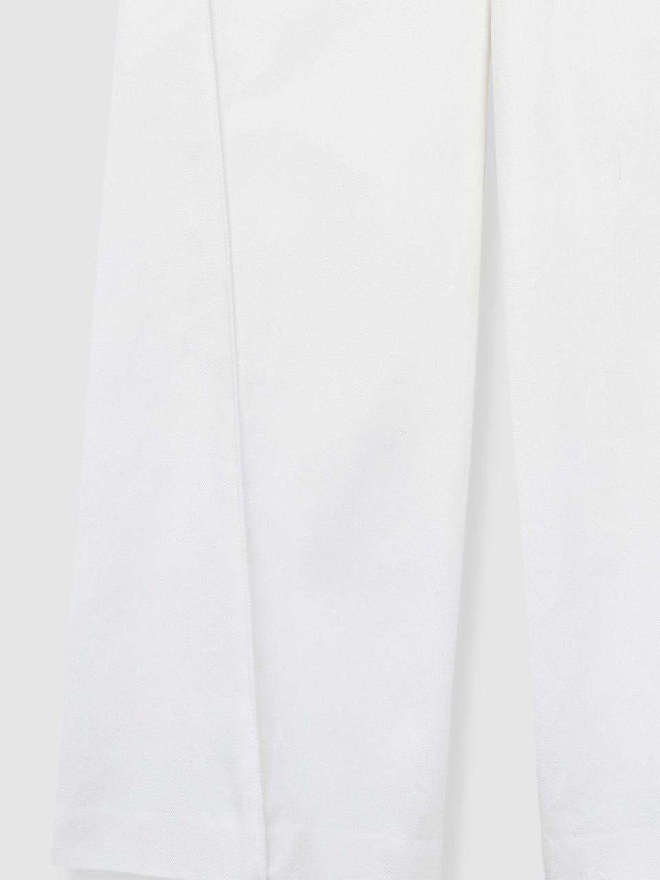 韓国モード ファッション arik レディース 美脚 ホワイトパンツ