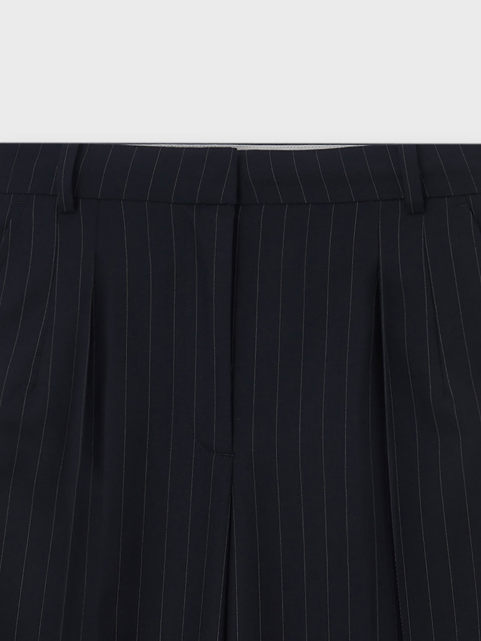 ARIK 韓国ファッション コーデ ワイドパンツ