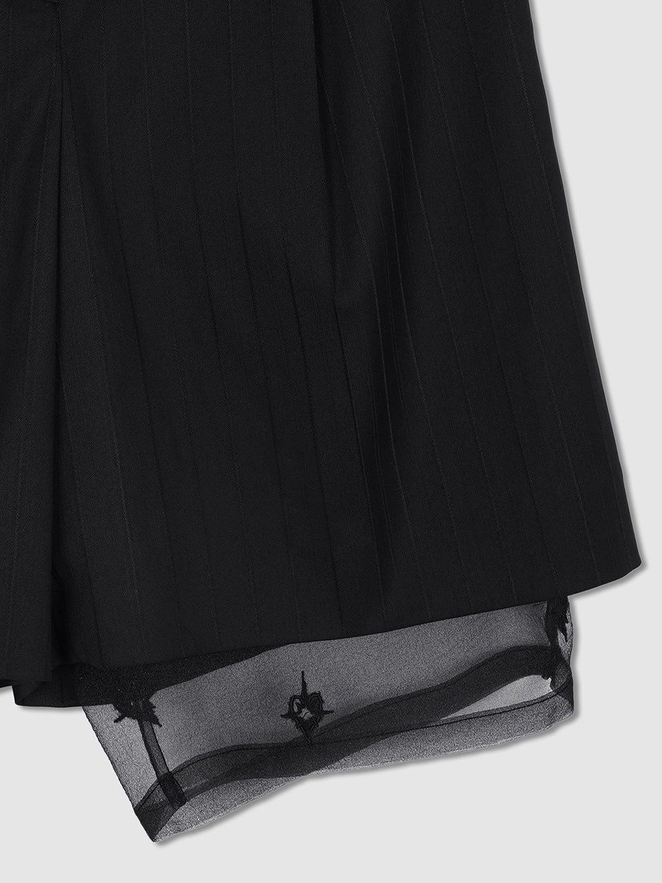 ARIK アリク モード系パンツ 韓国デザイナーズブランド ショートパンツ