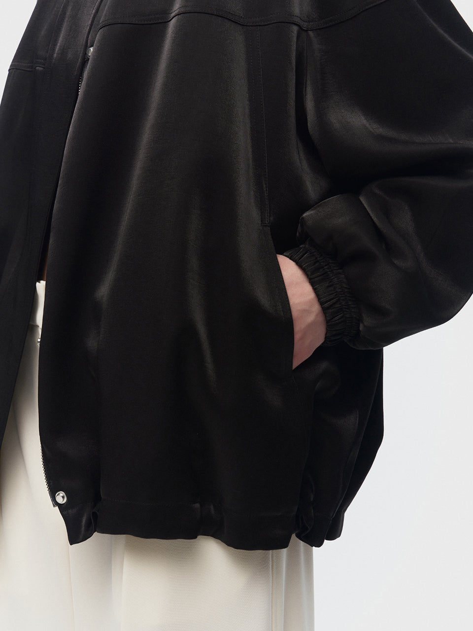 韓国ファッション ARIK 大人 ブラックジャケット