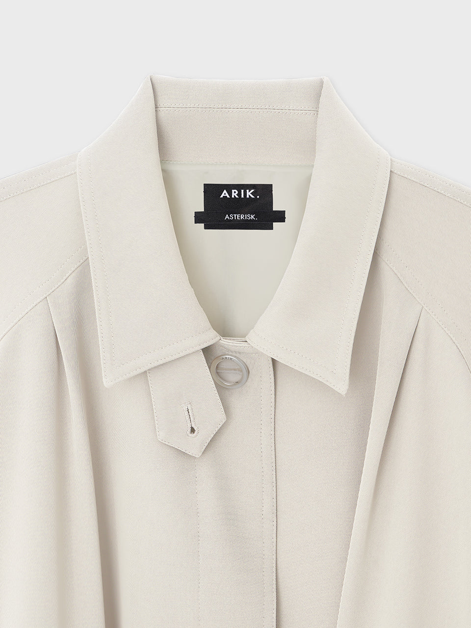 韓国ファッション コーデ アイボリートレンチ