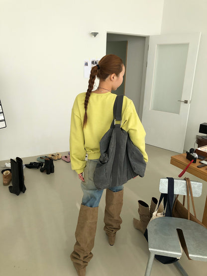 オリーブスウェット バックスタイル