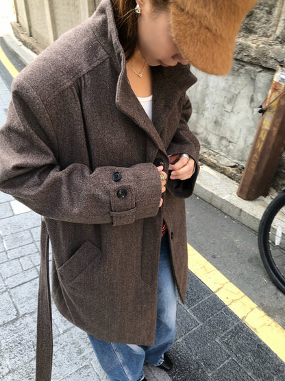 韓国 アウター レディース ブラウンの着用アップ