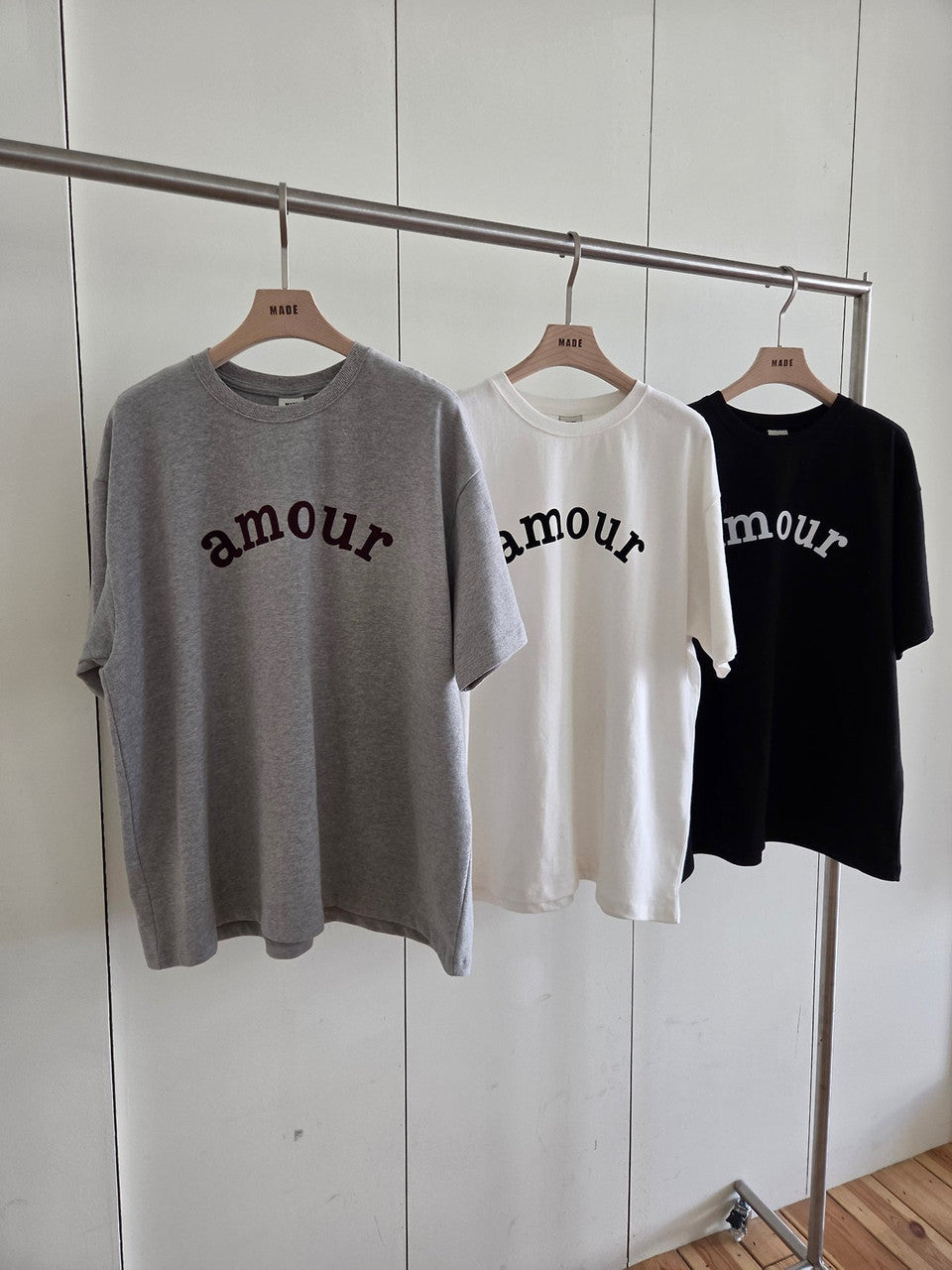 ロゴTシャツ カラーバリエーション