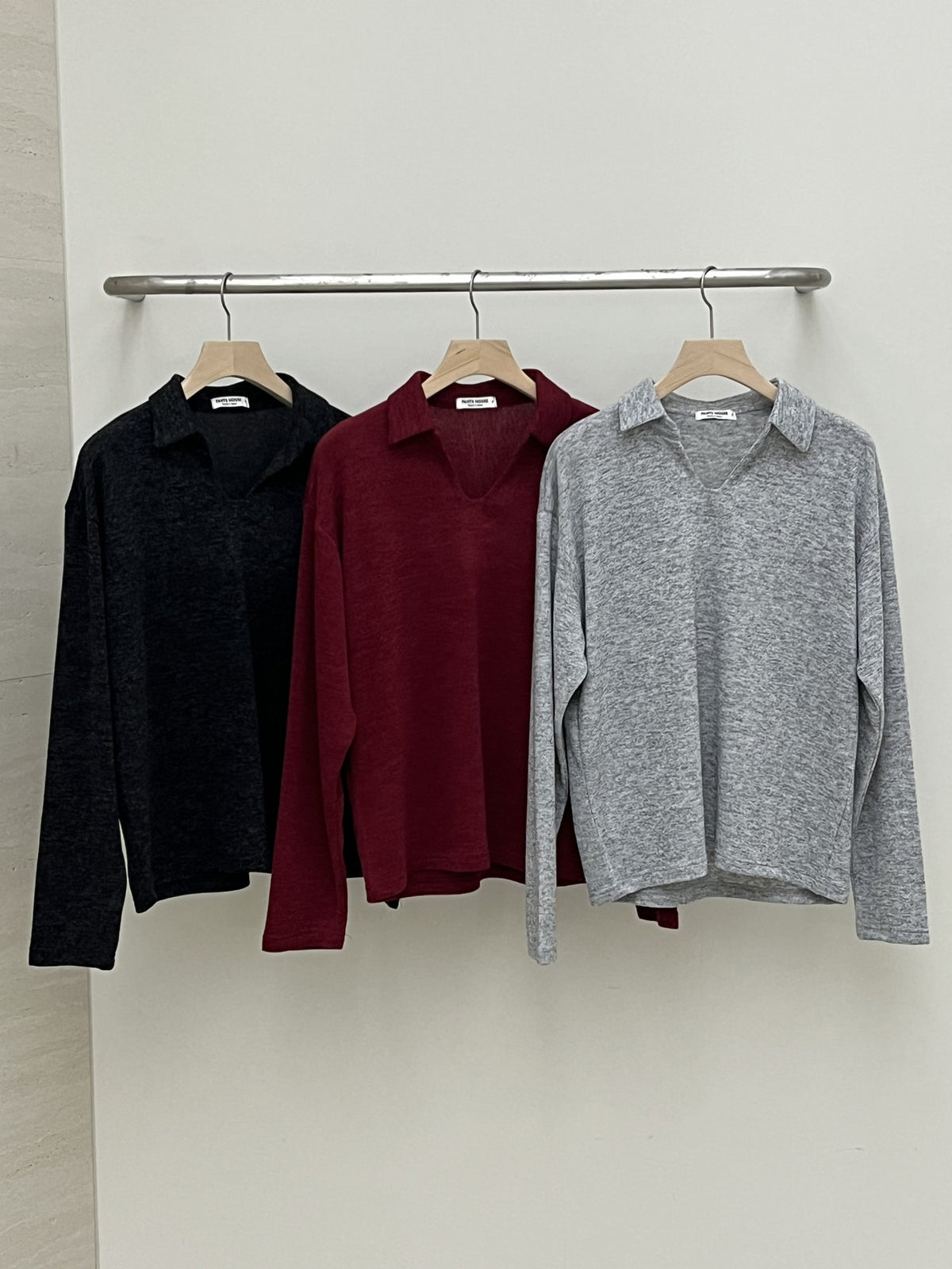 Mello V-Neck Collar Long Sleeve
