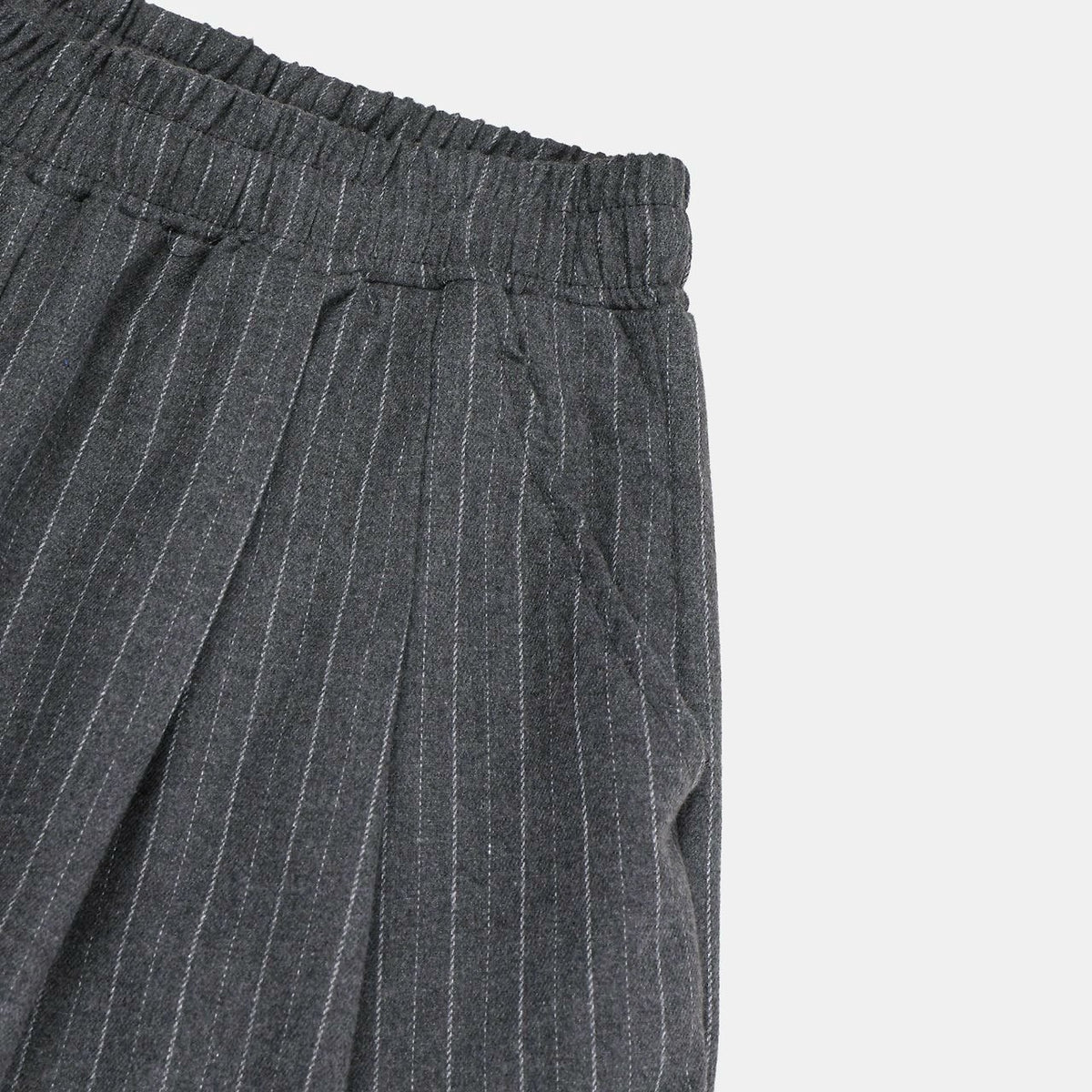 MAGNOLIA Arc Stripe Balloon Pants(GRAY,BLACK) 商品画像7/10