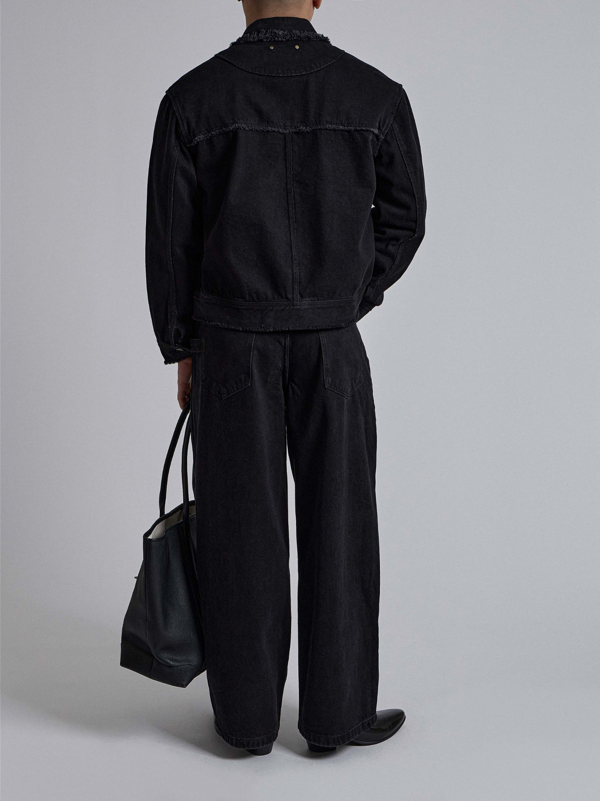 MAGNOLIA Raw Edge Black Denim Trucker Jacket 韓国メンズファッション 03