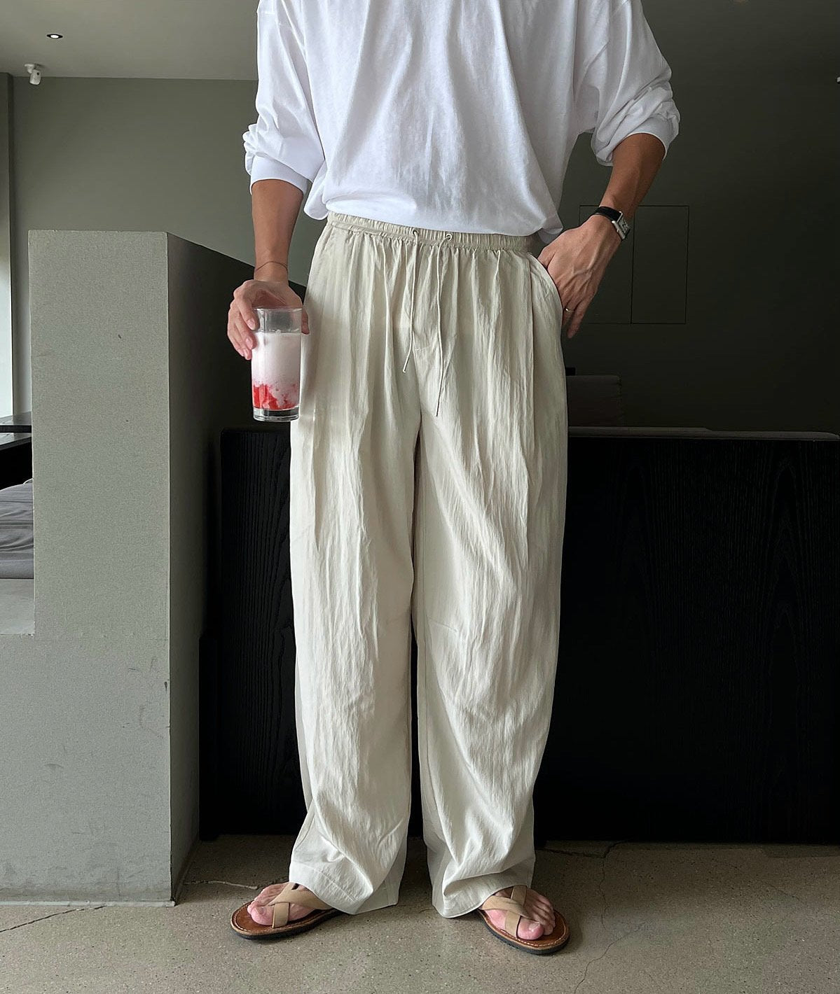 MAGNOLIA Bugs Rayon-Nylon Wide Banding Pants(BLACK,KHAKI,CHARCOAL,BEIGE) 商品画像1/18