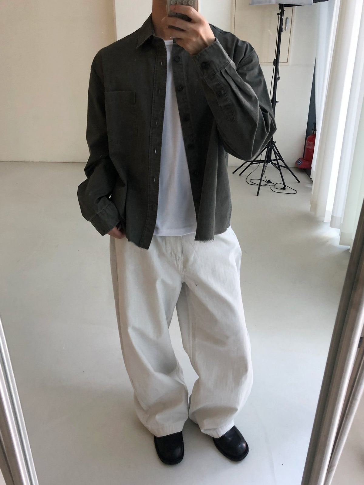 MAGNOLIA Capital Shirt(BLACK, KHAKI) 商品画像1/15