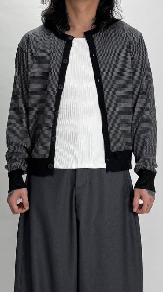 MAGNOLIA Contrast Line Knit Cardigan(RED,BEIGE,GRAY) 商品画像2/6