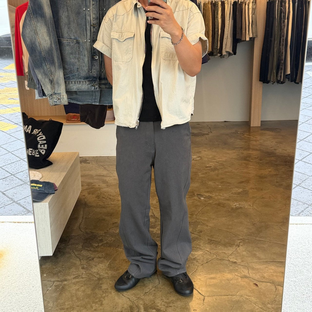 MAGNOLIA Curved Panel Relaxed Pants(NAVY,CAMEL,CHARCOAL) 商品画像1/13