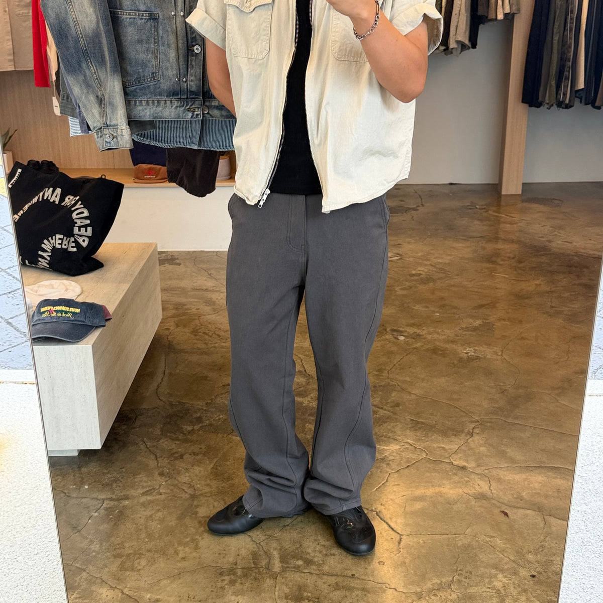 MAGNOLIA Curved Panel Relaxed Pants(NAVY,CAMEL,CHARCOAL) 商品画像3/13