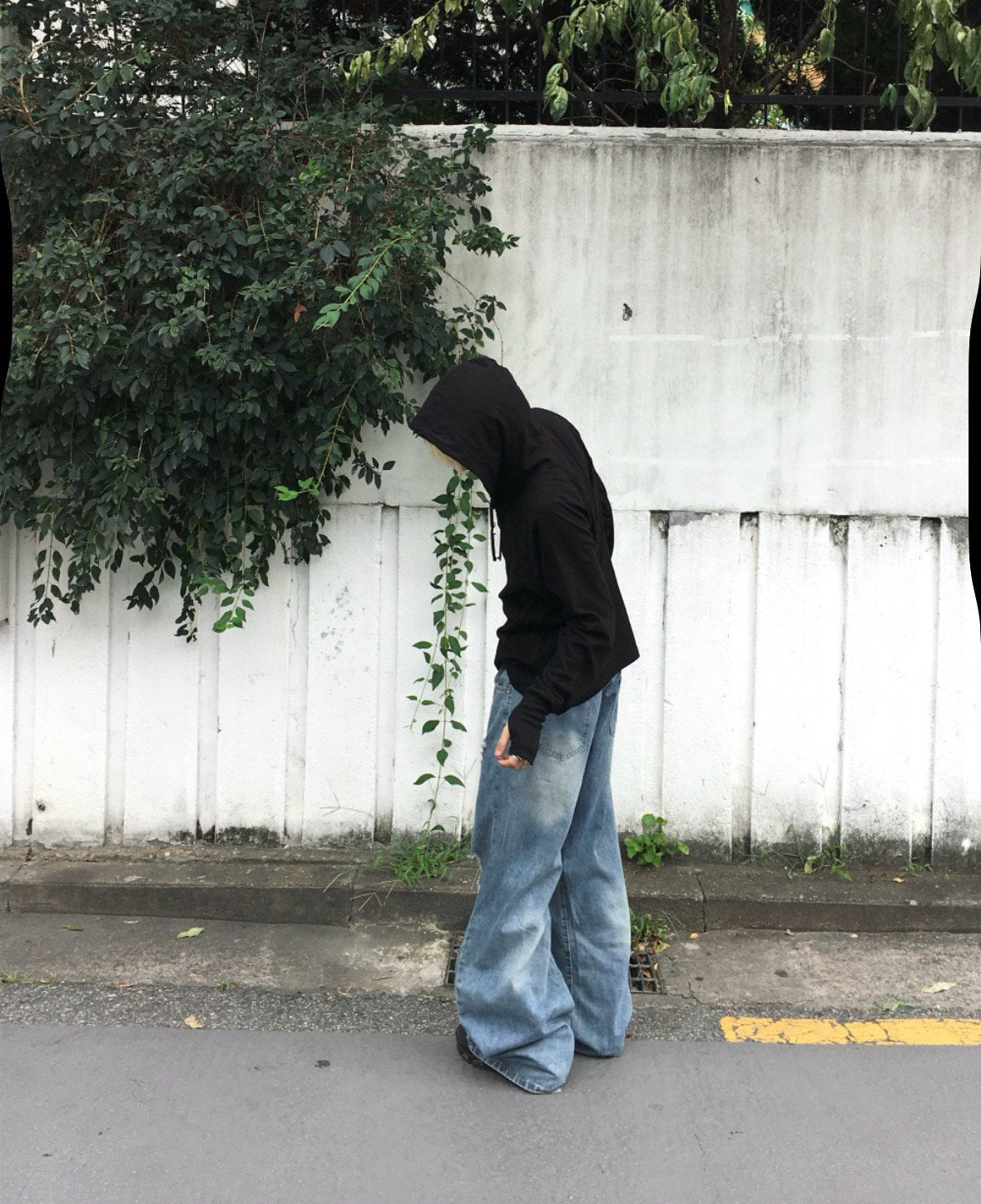 MAGNOLIA Finger Hole Henley Neck Hoodie(BLACK, CHARCOAL, NAVY, MELANGE GRAY) 商品画像3/15
