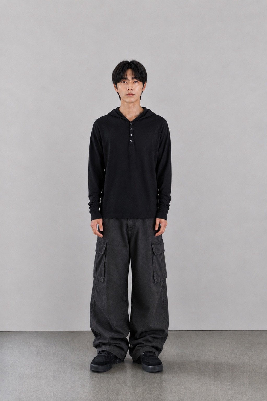 MAGNOLIA Finger Hole Henley Neck Hoodie(BLACK, CHARCOAL, NAVY, MELANGE GRAY) 商品画像13/15