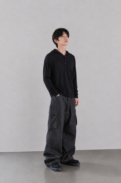 MAGNOLIA Finger Hole Henley Neck Hoodie(BLACK, CHARCOAL, NAVY, MELANGE GRAY) 商品画像14/15