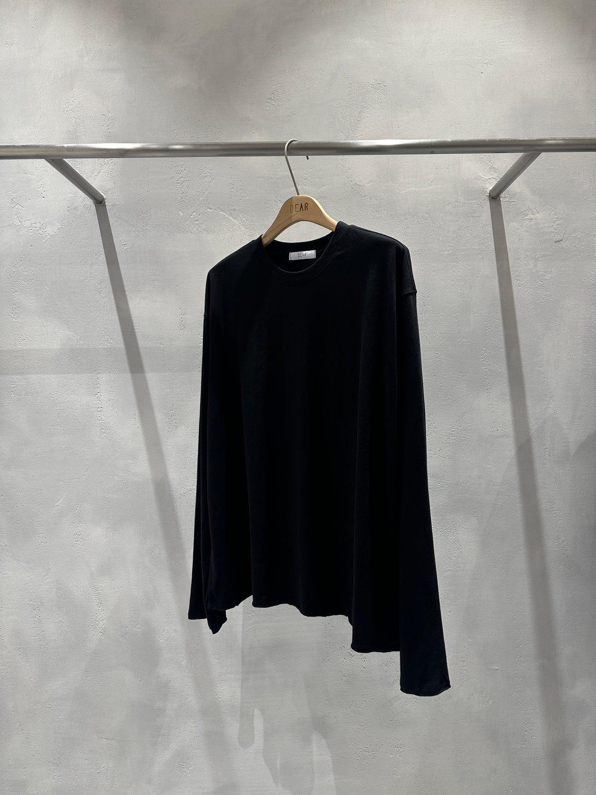 MAGNOLIA Pigment Drop-Shoulder Long Sleeve Tee(WHITE,BROWN,LIGHT GRAY,NAVY,CHARCOAL,BLACK) 商品画像12/20