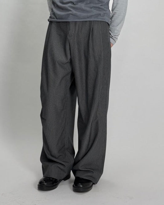 MAGNOLIA Pinstripe Wide Dart Slacks(BLACK,GRAY) 商品画像1/4