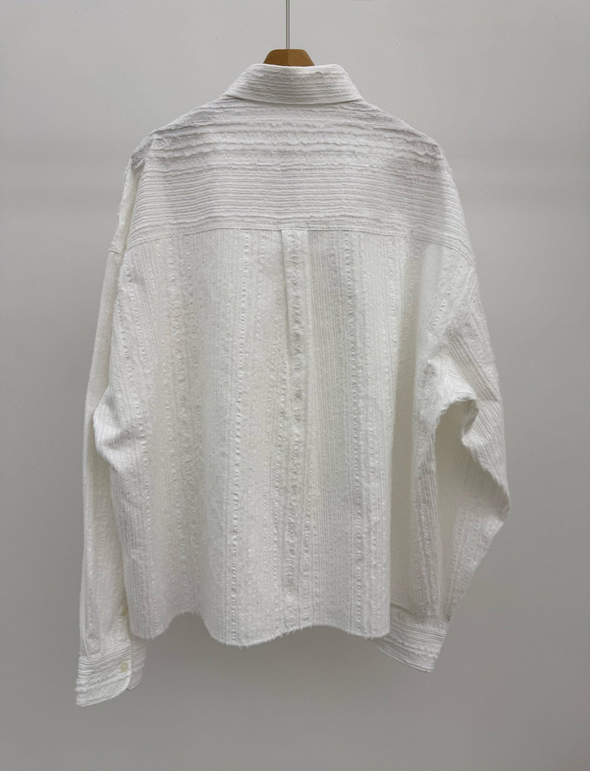 MAGNOLIA Tassel Texture Crop Shirt(WHITE,BLACK) 商品画像4/12