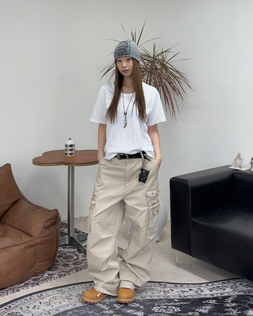 MAGNOLIA Washed Deep Crop U-Neck Tee(CHARCOAL,GREEN,WHITE) 商品画像3/16