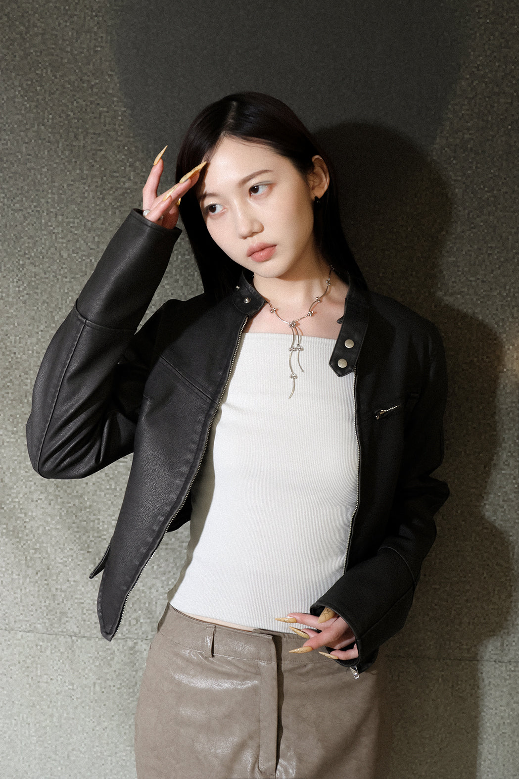 MIAE チュ 002 ネックレス 着用｜韓国ミニマルファッション アクセサリー レディース