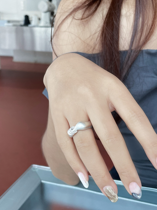 [pinekim] Curved Ring with layered chain