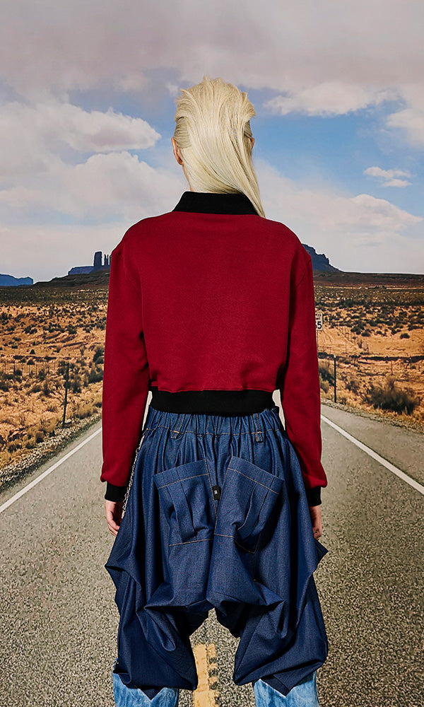 レキュリー クロップドスウェット バーガンディ バックスタイル 韓国ミニマルコーデ