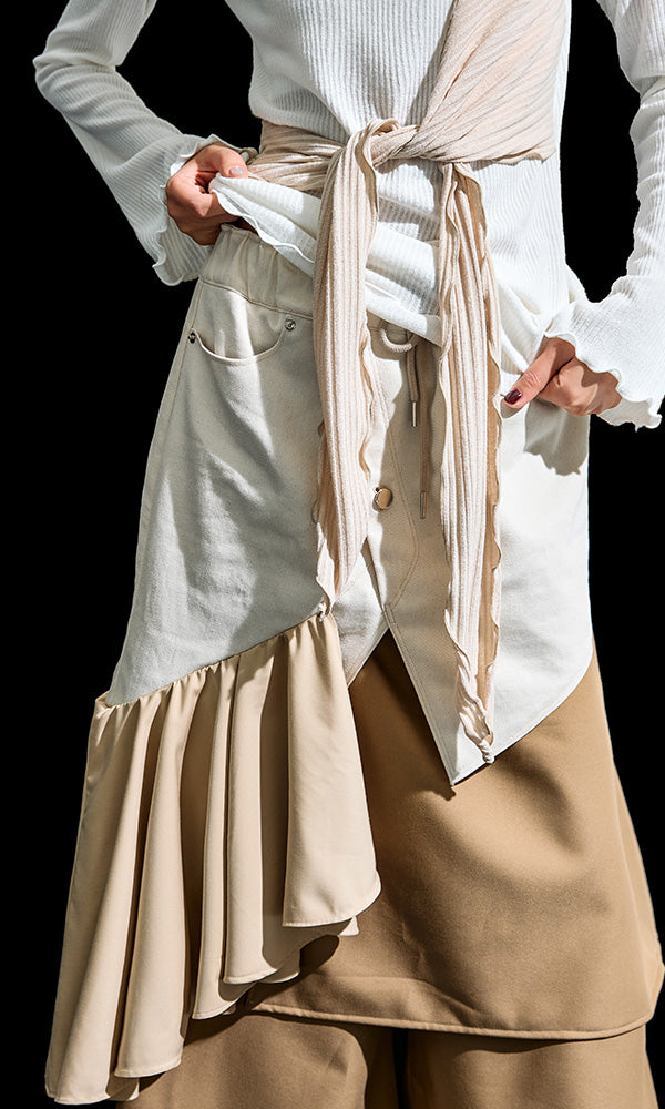 今っぽいレイヤードの韓国ファッション トレンドトップス