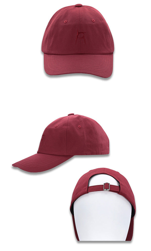 大人に映える韓国ファッション 大人レッドキャップ