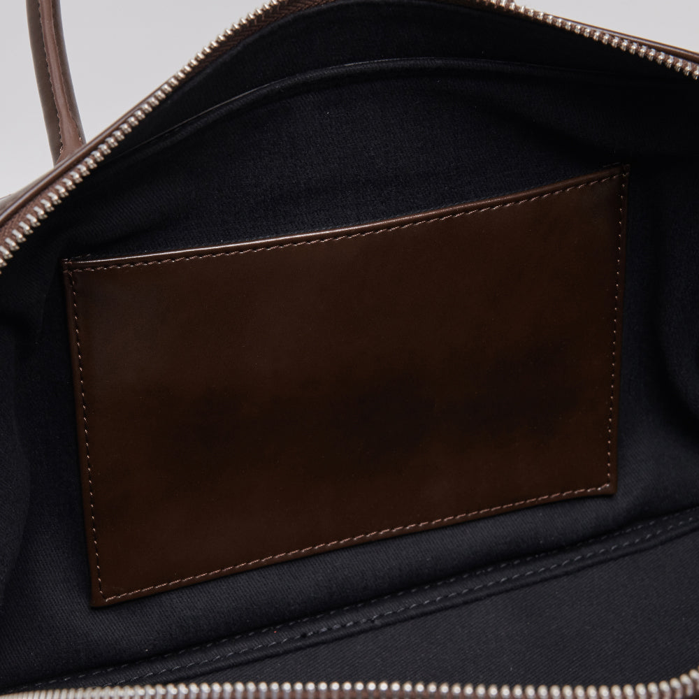 韓国 人気のバッグ Requisite トート