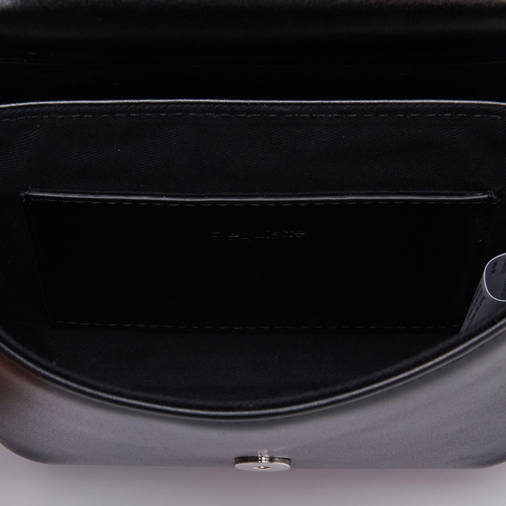 韓国 人気のバッグ Requisite クロスバッグ