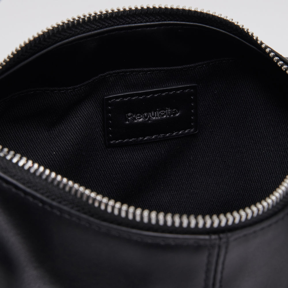 韓国 人気のバッグ Requisite ミニバッグ