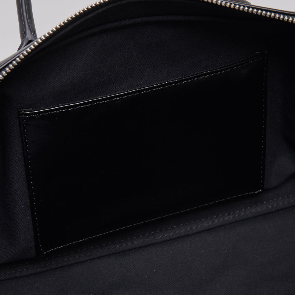 韓国 トート バッグ 人気 大人 コーデ