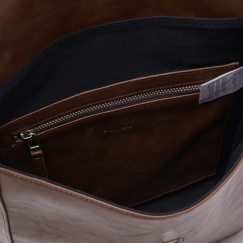 韓国 バッグ 人気 ブランド ミニマル デザイン