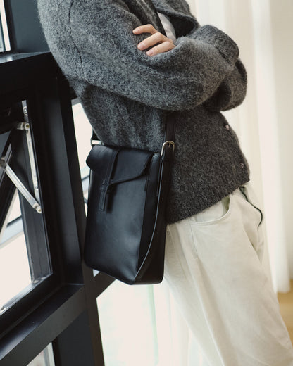 韓国 人気のバッグ Requisite ショルダーバッグ