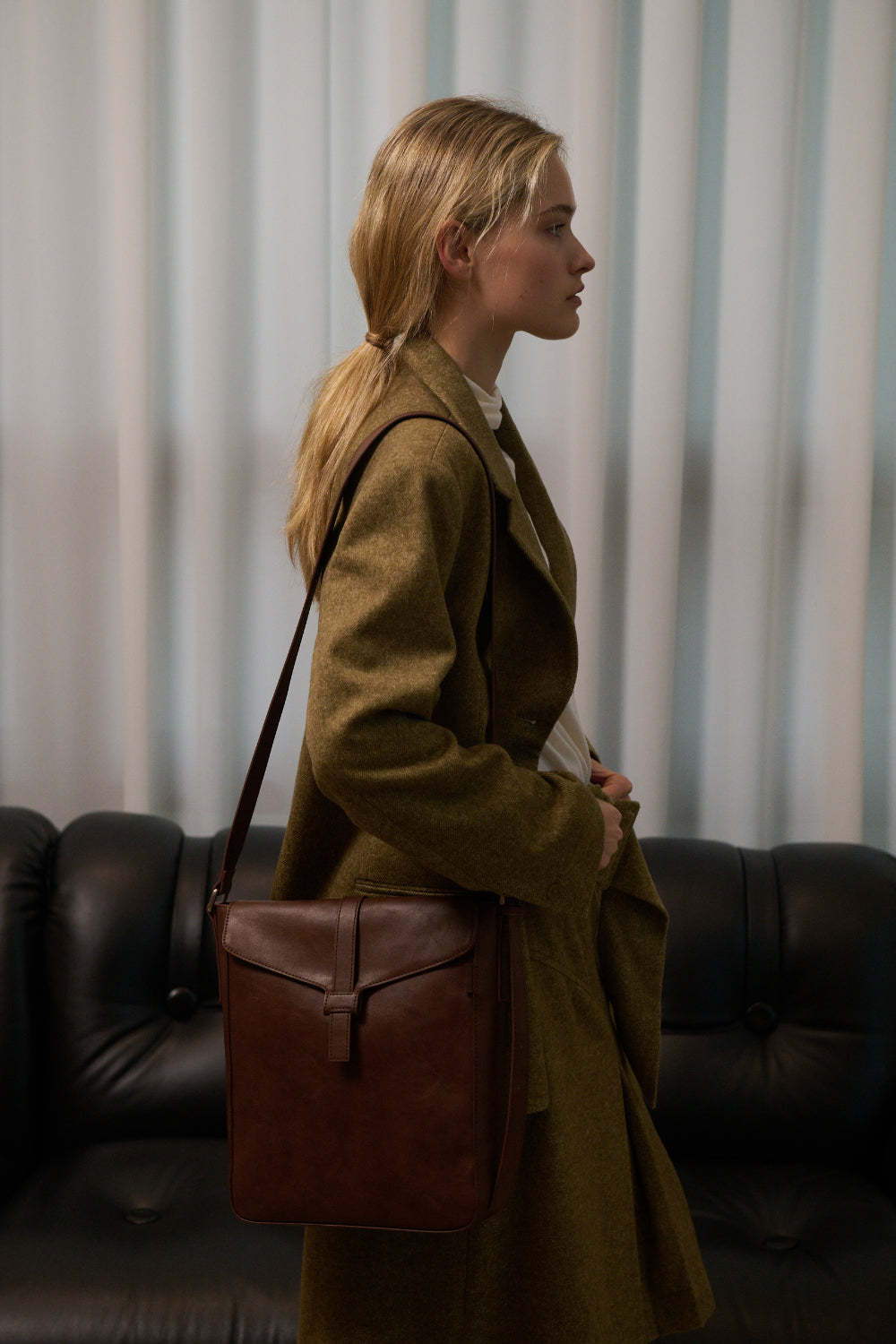 男女兼用 韓国 バッグ ミニマル 20代 30代 40代